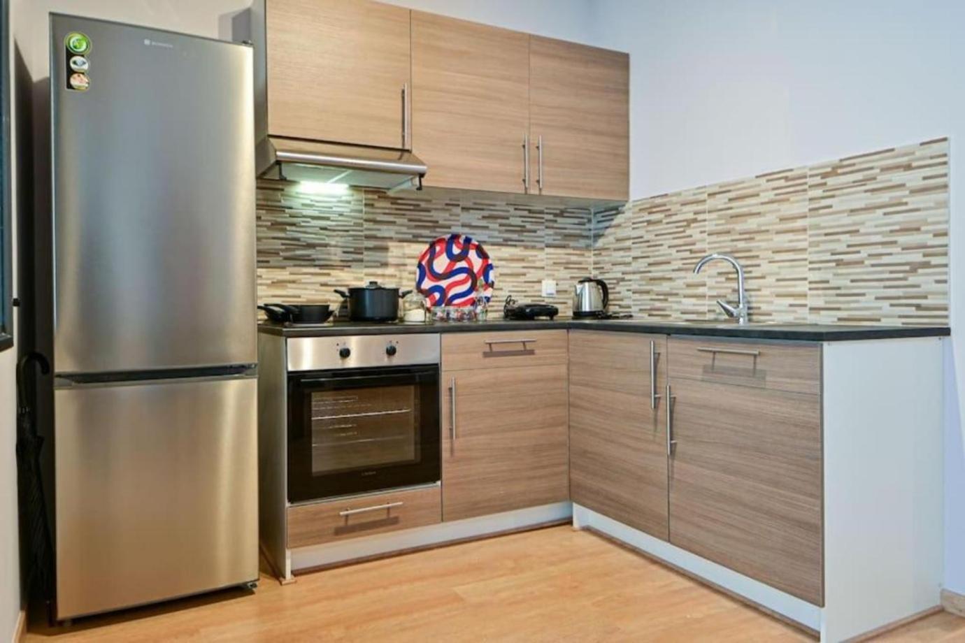 Cozy Apartment Located On Piraeus Port Area- 외부 사진